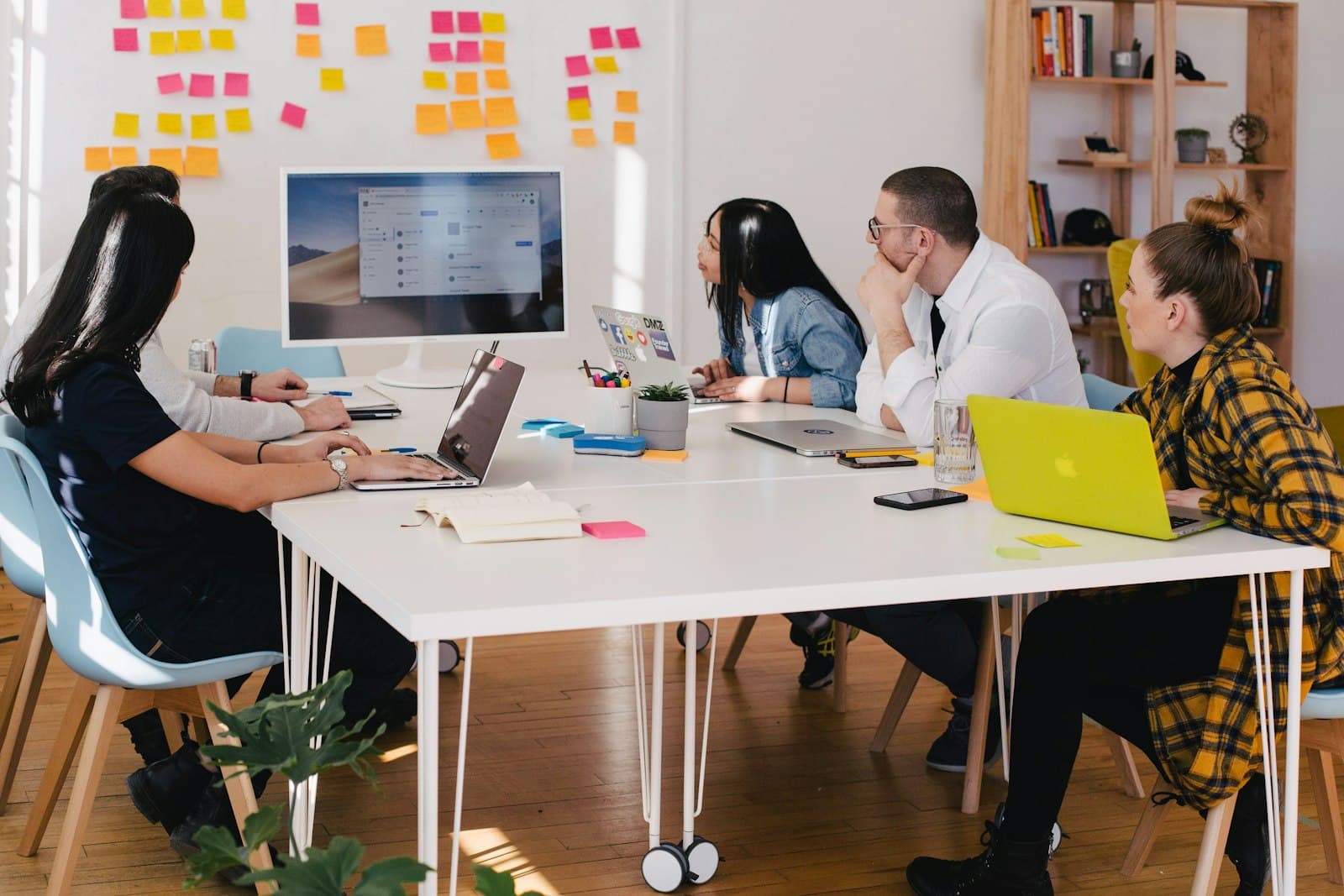 A training cohort in session